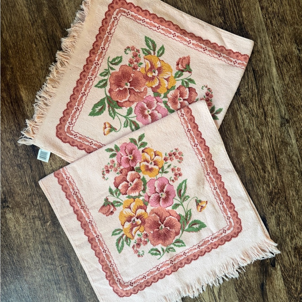 Vintage cannon bath towels pink pansy florals 2 piece set